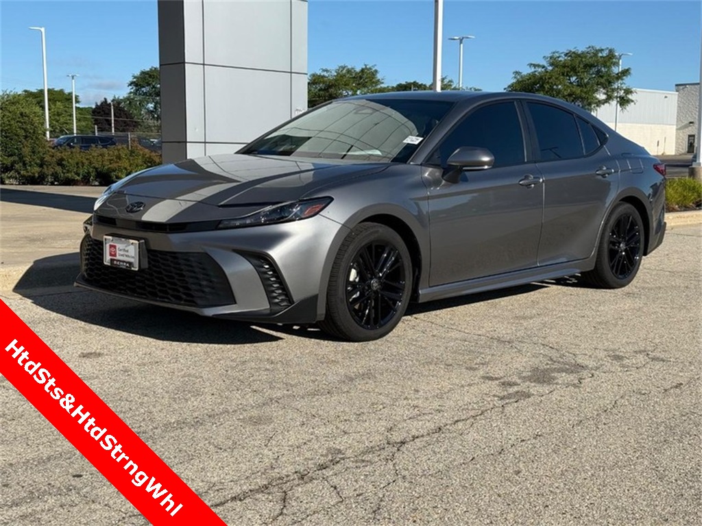 2025 Toyota Camry SE photo 7