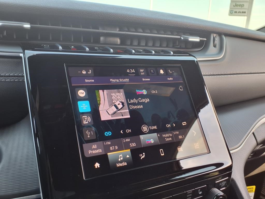 2025 Jeep Grand Cherokee Altitude X photo 15