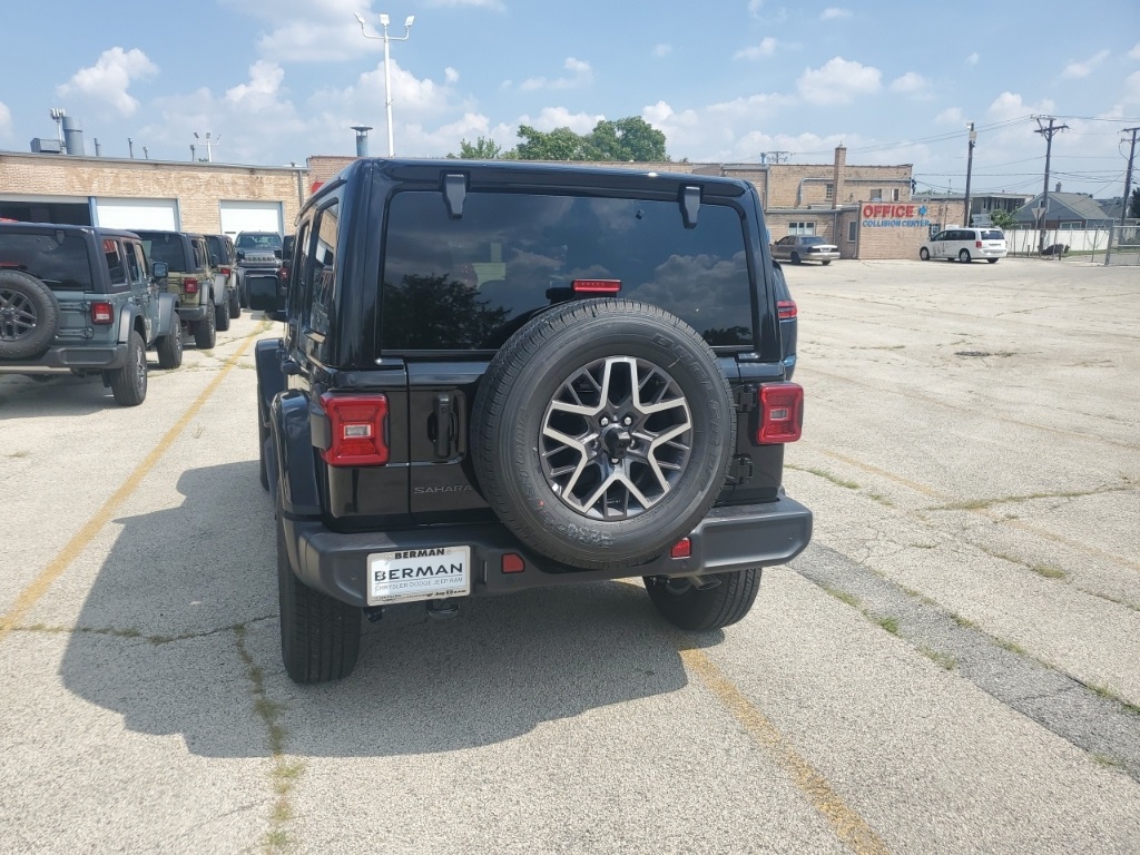 2025 Jeep Wrangler Sahara photo 6