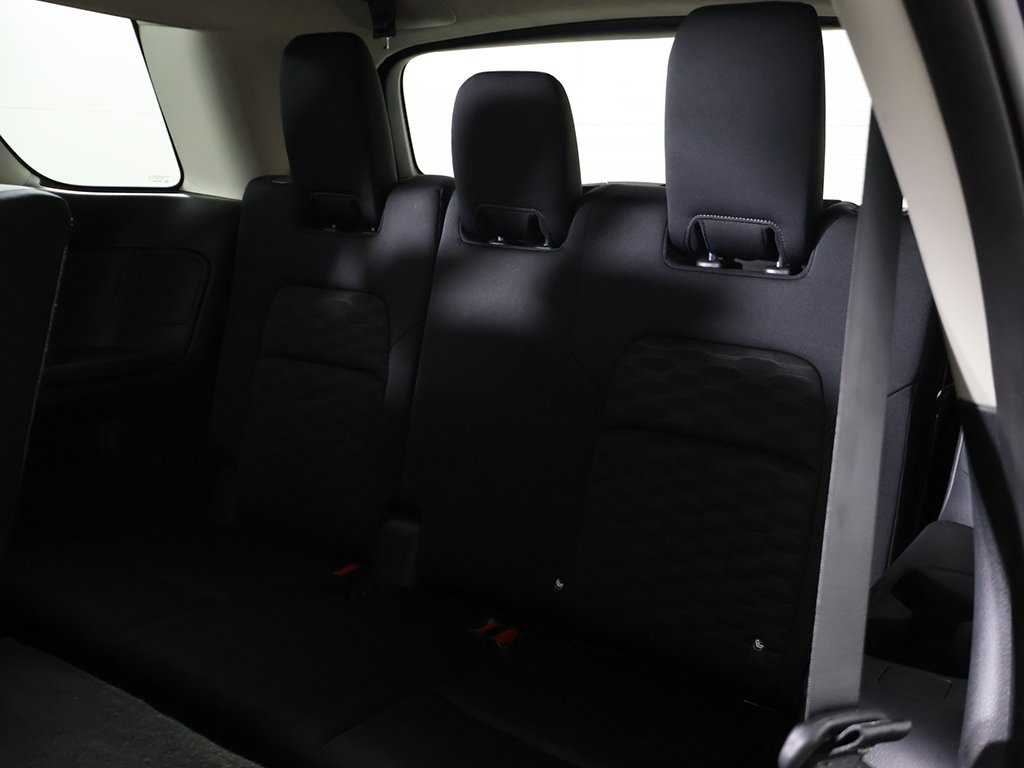 2024 Nissan Pathfinder SV photo 28
