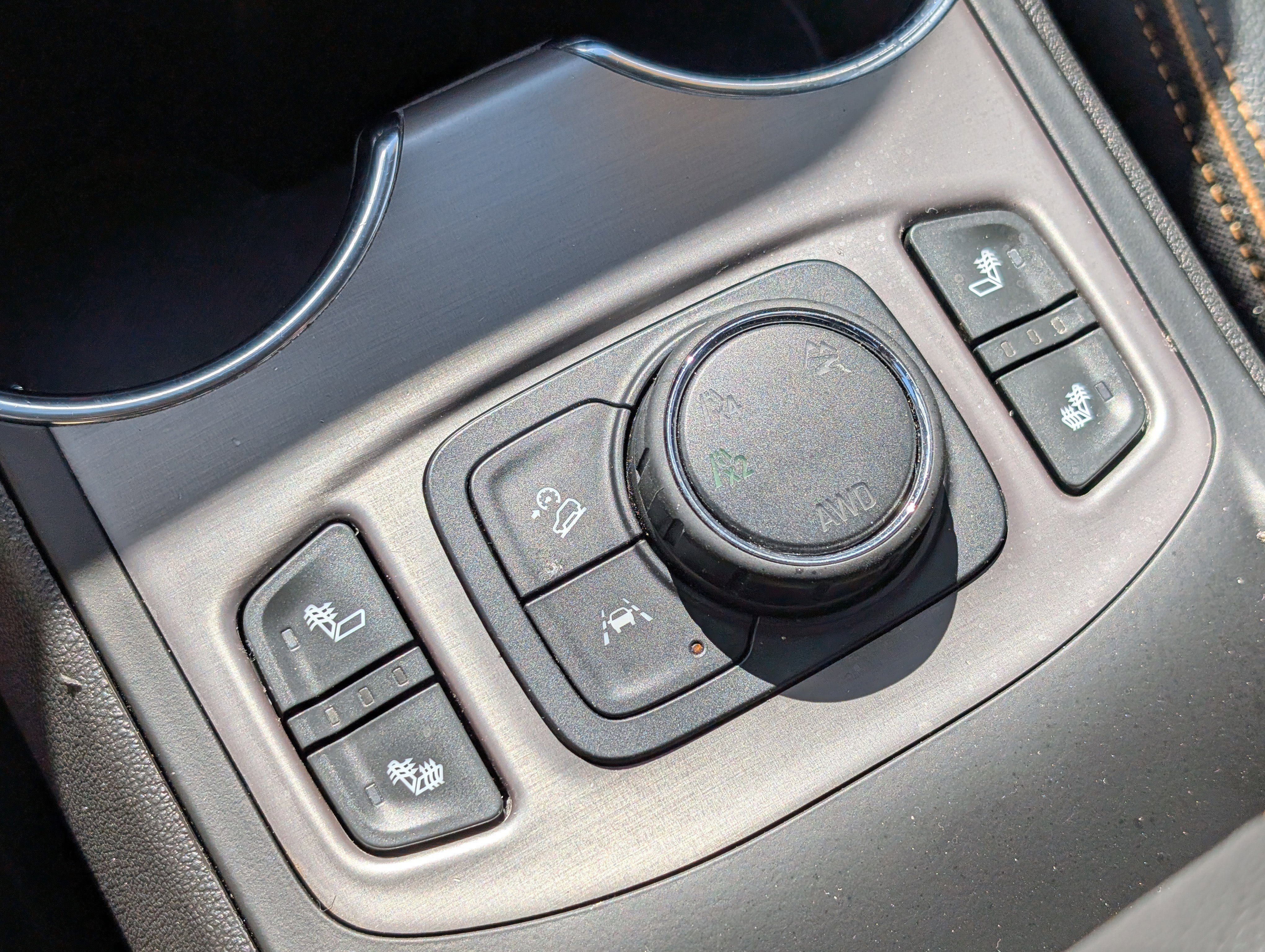 Used 2023 Summit White GMC AT4 image 34