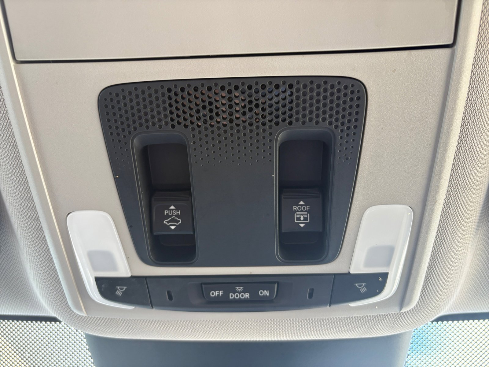 2023 Honda Pilot Touring photo 25