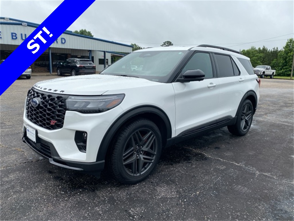 2025 Ford Explorer ST photo 9