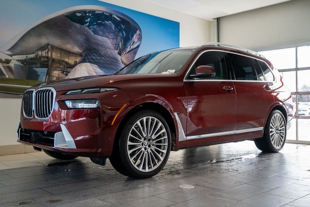 2026 BMW X7 40i's photo