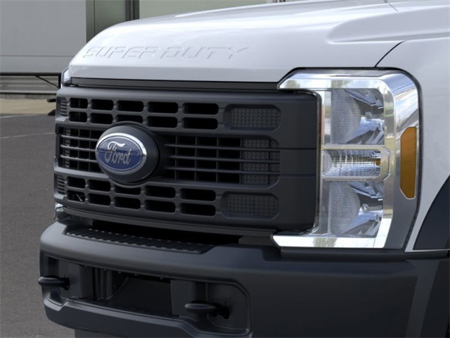 2025 Ford F-450 photo 15