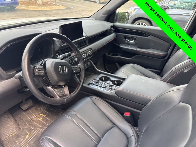 2023 Honda Pilot TrailSport photo 17