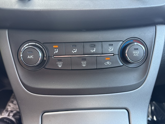 2013 Nissan Sentra S photo 14