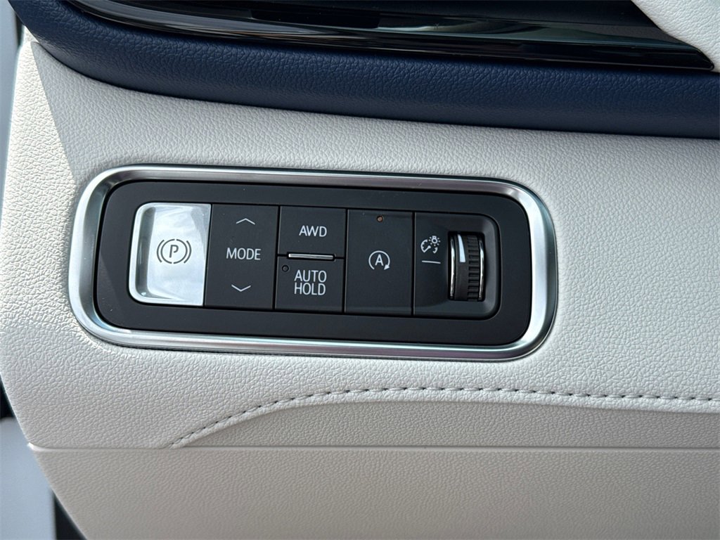 2026 Buick Enclave Avenir photo 18