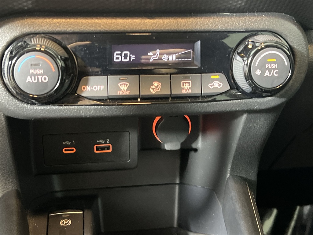 2021 Nissan Kicks SV photo 13