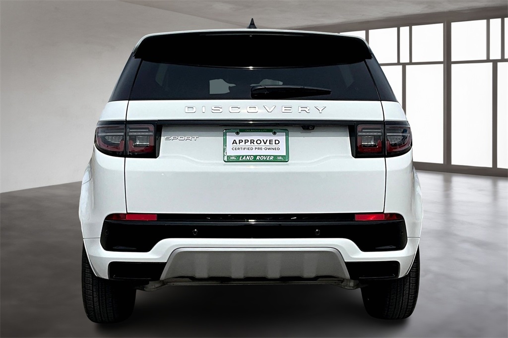 2025 Land Rover Discovery Sport S photo 4