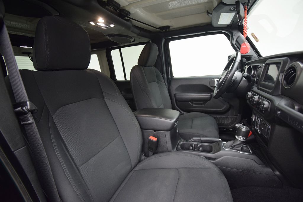 2022 Jeep Wrangler Unlimited High Tide photo 12