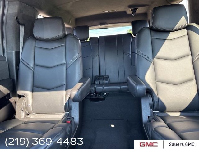 2019 Cadillac Escalade ESV Platinum photo 18