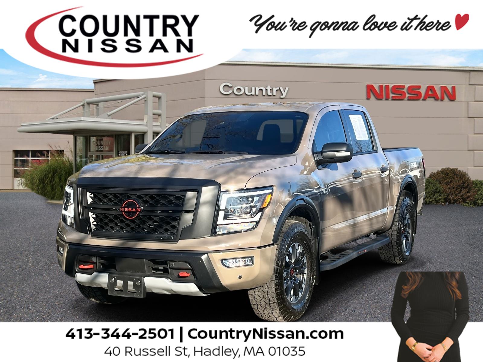 2024 Nissan Titan PRO-4X's photo