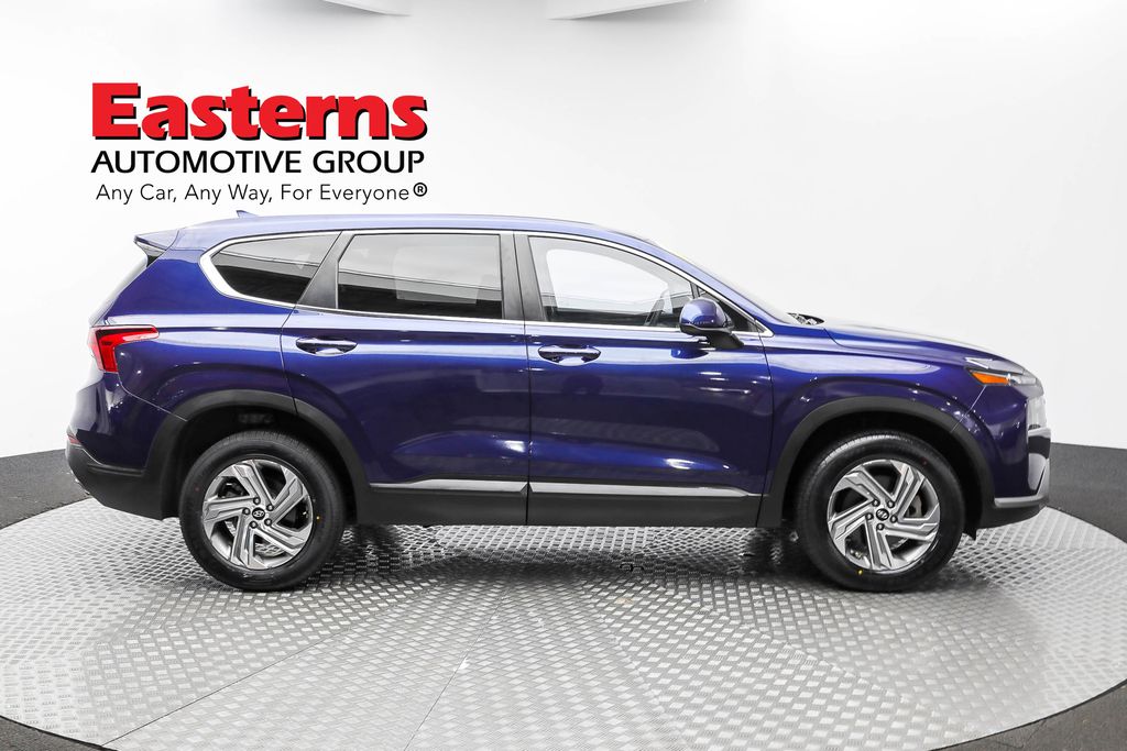 2022 Hyundai Santa Fe SE photo 4