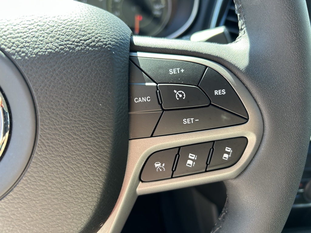 2022 Jeep Cherokee Limited photo 15