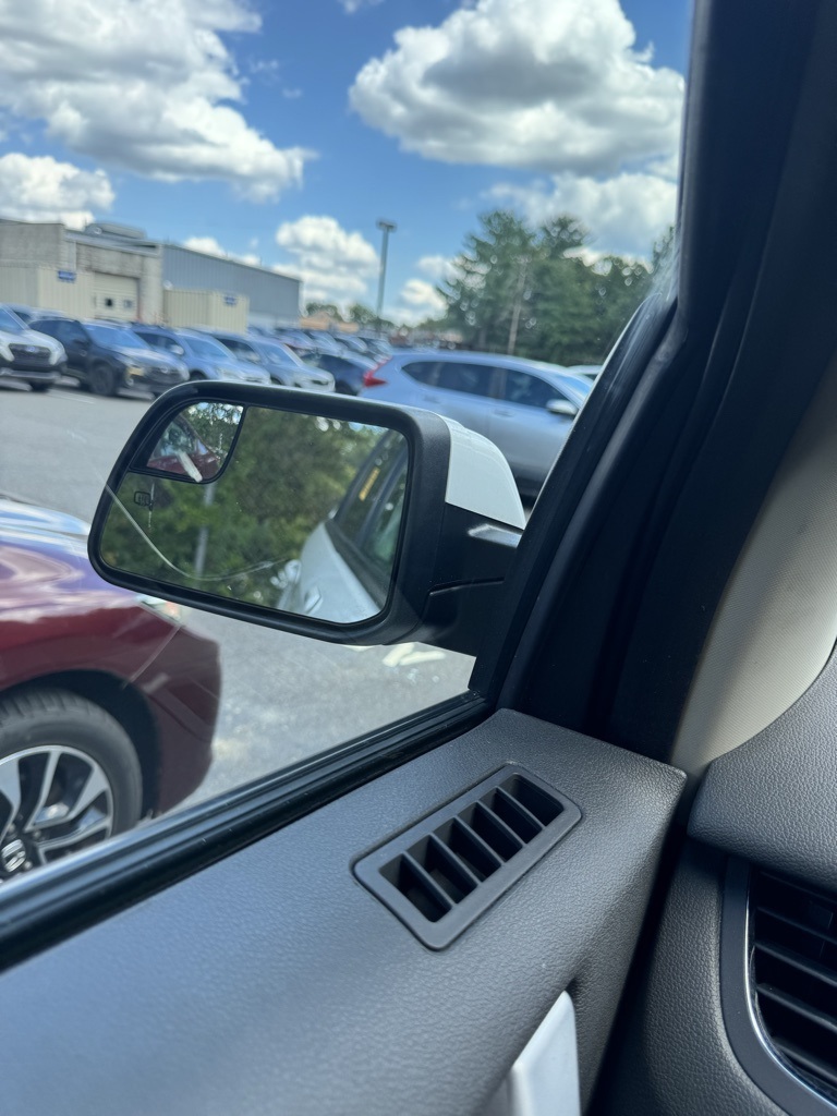 2014 Ford Edge SEL photo 13