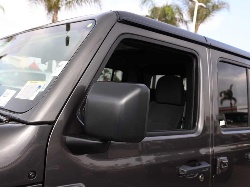 New 2026 Granite Crystal Metallic Clear-Coat Exterior Paint Jeep Sport S image 11