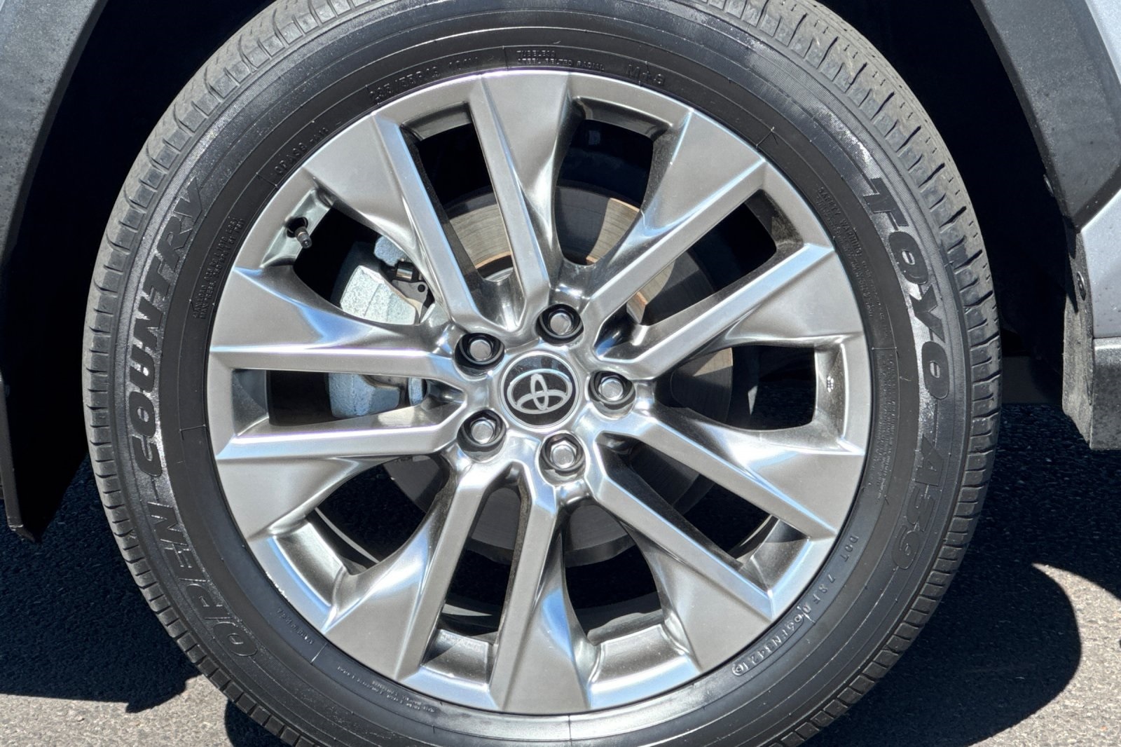 2021 Toyota RAV4 XLE Premium photo 30