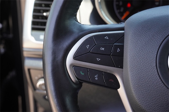 2022 Jeep Cherokee Laredo photo 26