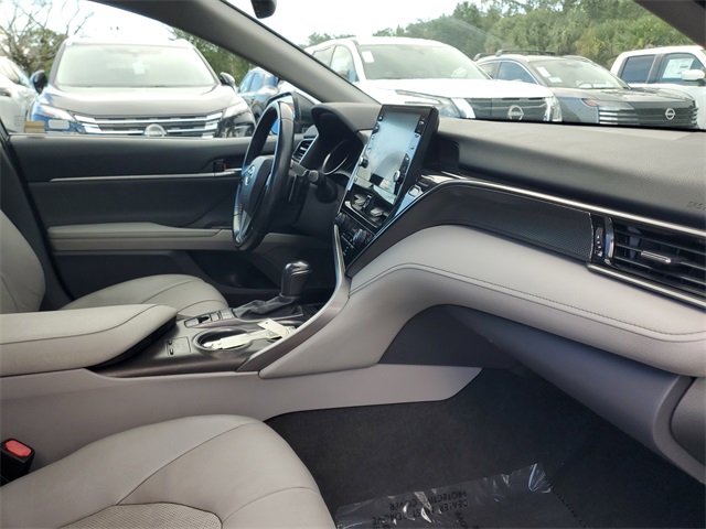 2021 Toyota Camry XSE photo 32