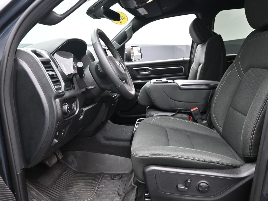 2025 Ram 1500 Big Horn Lone Star photo 11