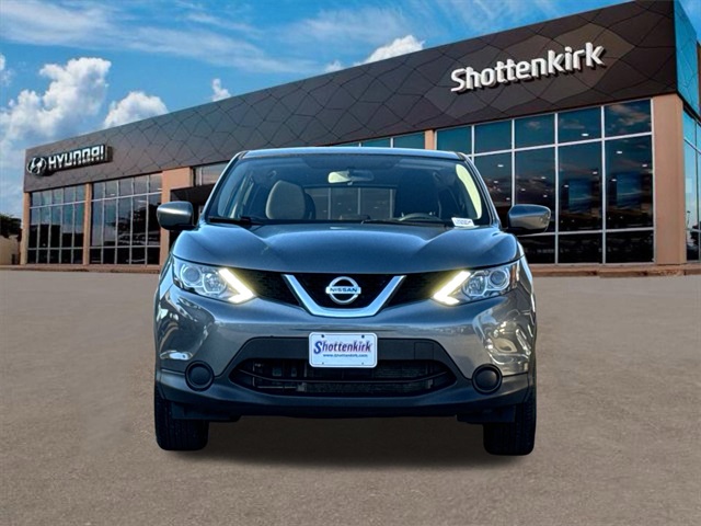 Used 2017 Nissan Rogue Sport S with VIN JN1BJ1CP7HW019631 for sale in Granbury, TX