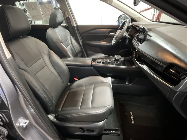 2023 Nissan Rogue SL photo 28