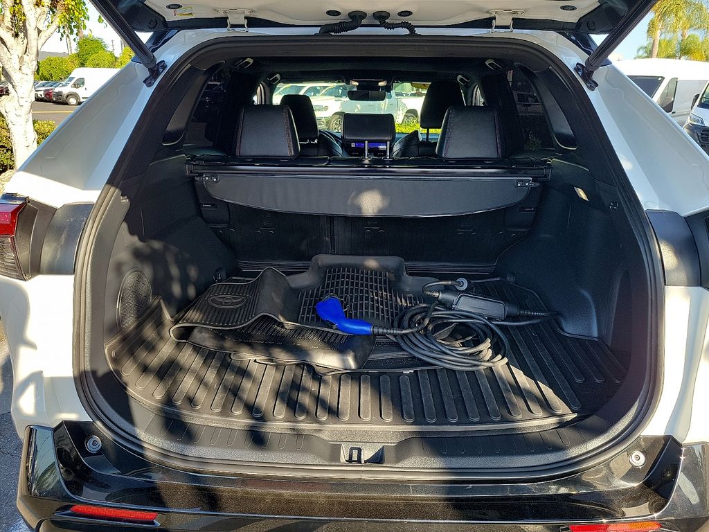 2023 Toyota RAV4 Prime XSE photo 19