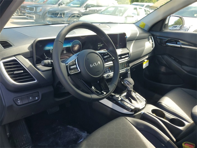 2026 Kia Seltos EX photo 2