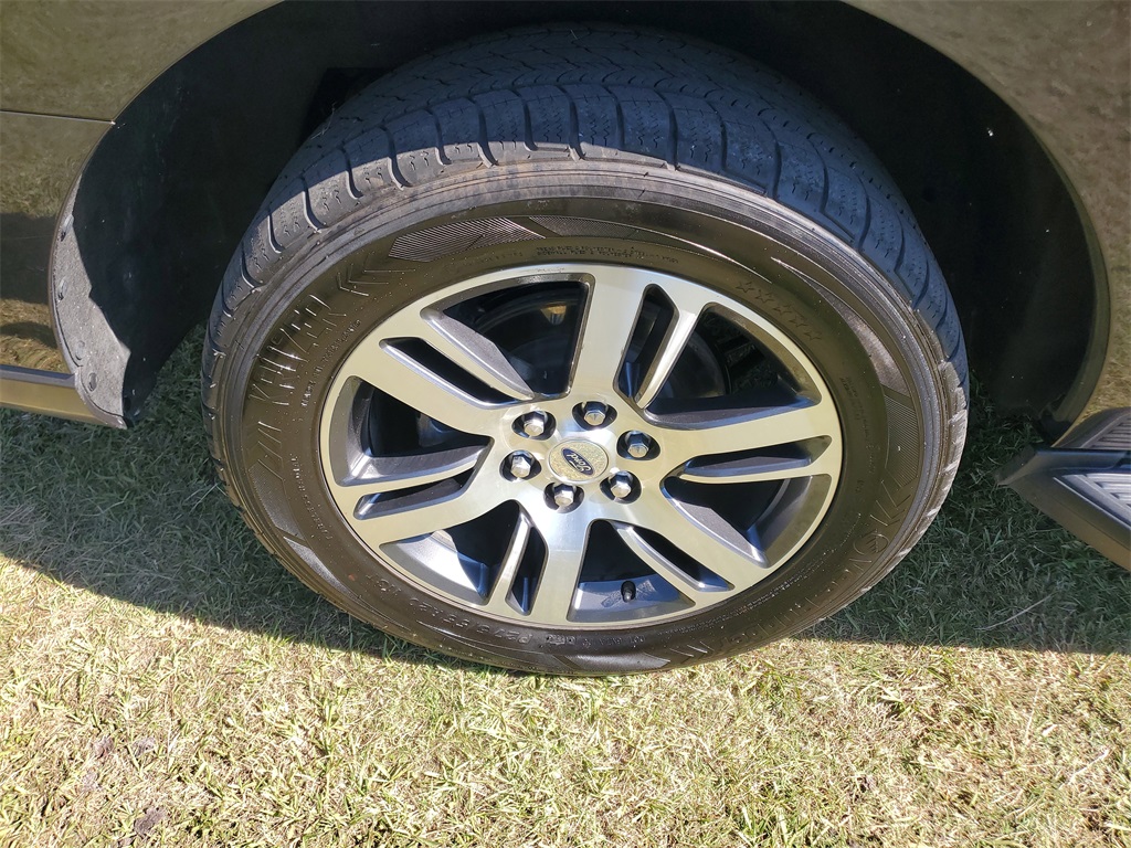 2024 Ford Expedition Limited photo 7