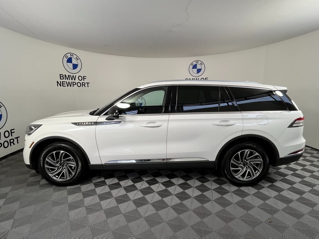 2023 Lincoln Aviator Standard photo 10