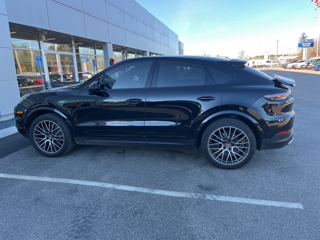 2022 Porsche Cayenne Coup Base's photo