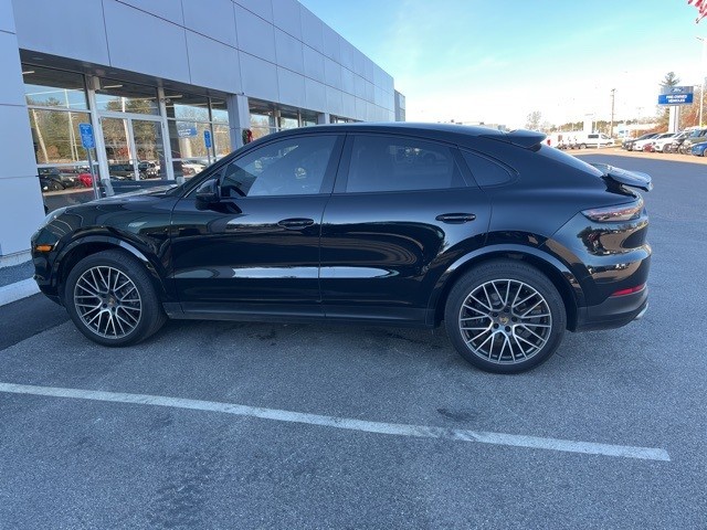 2022 Porsche Cayenne Coup Base's photo