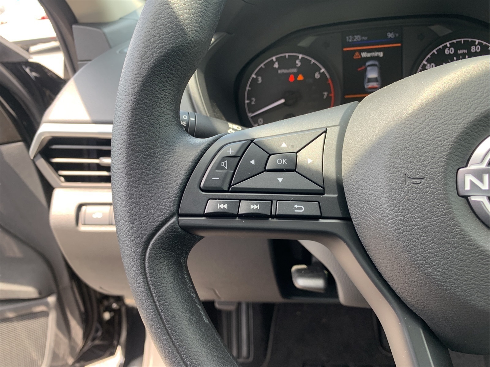 2025 Nissan Altima 2.5 S photo 13