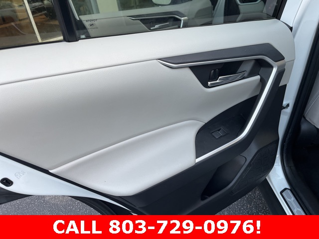 2023 Toyota RAV4 XLE photo 11