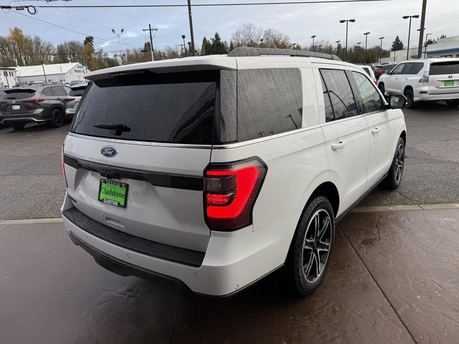 2020 Ford Expedition Limited photo 4