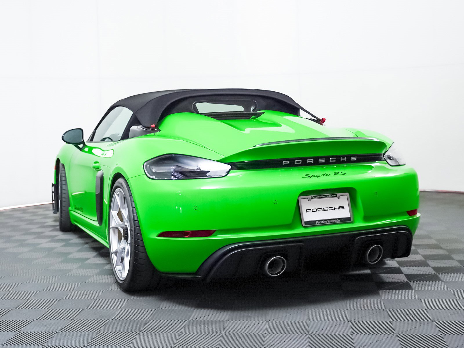 2025 Porsche Boxster Spyder photo 3