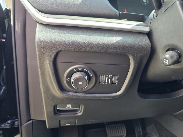 2025 Jeep Grand Cherokee Limited photo 16