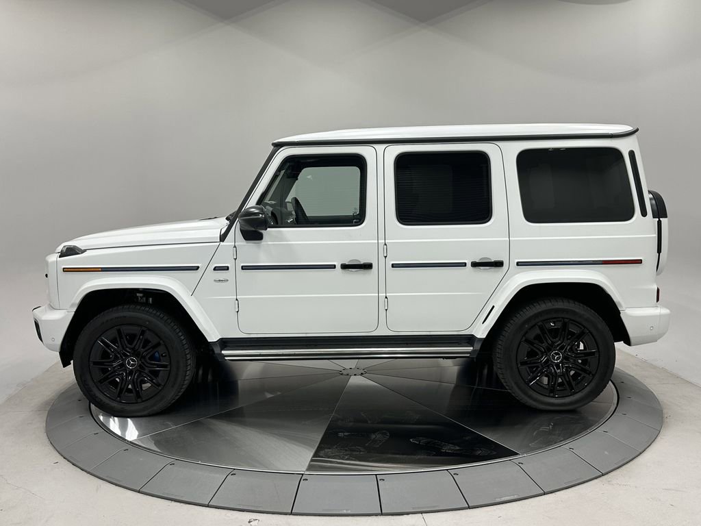 2025 Mercedes Benz G photo 4