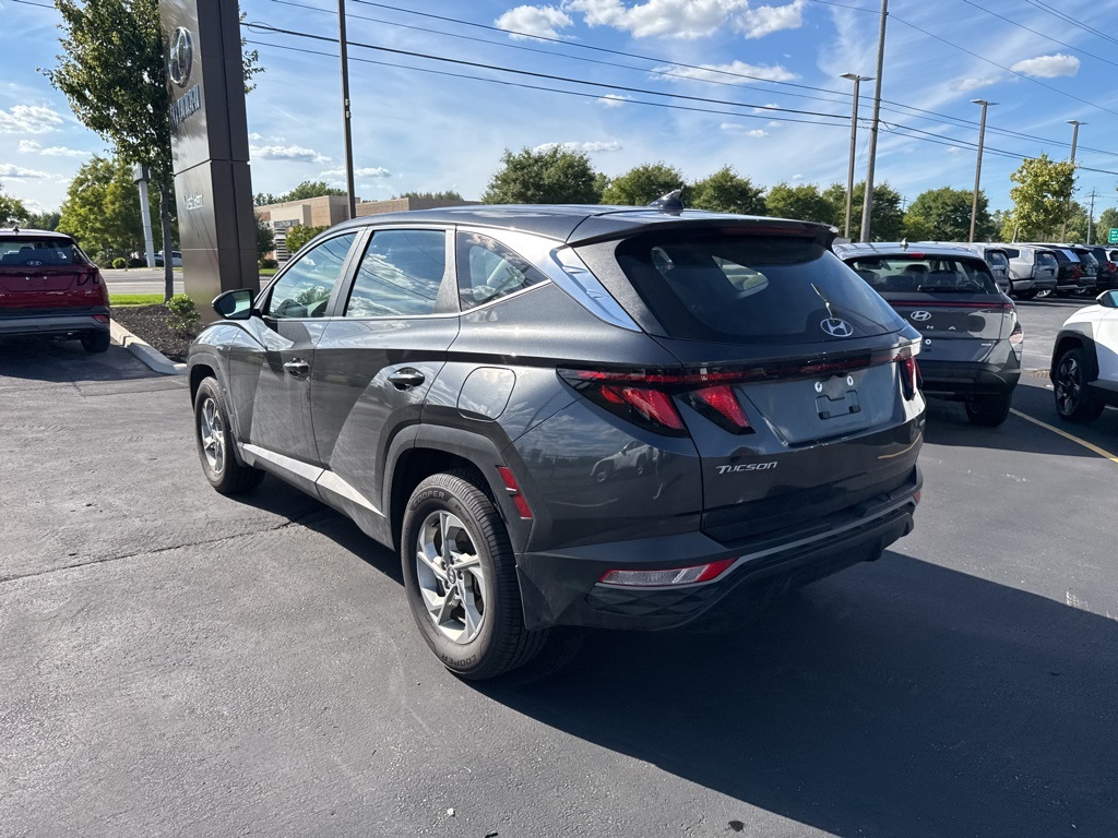 2023 Hyundai Tucson SE photo 2