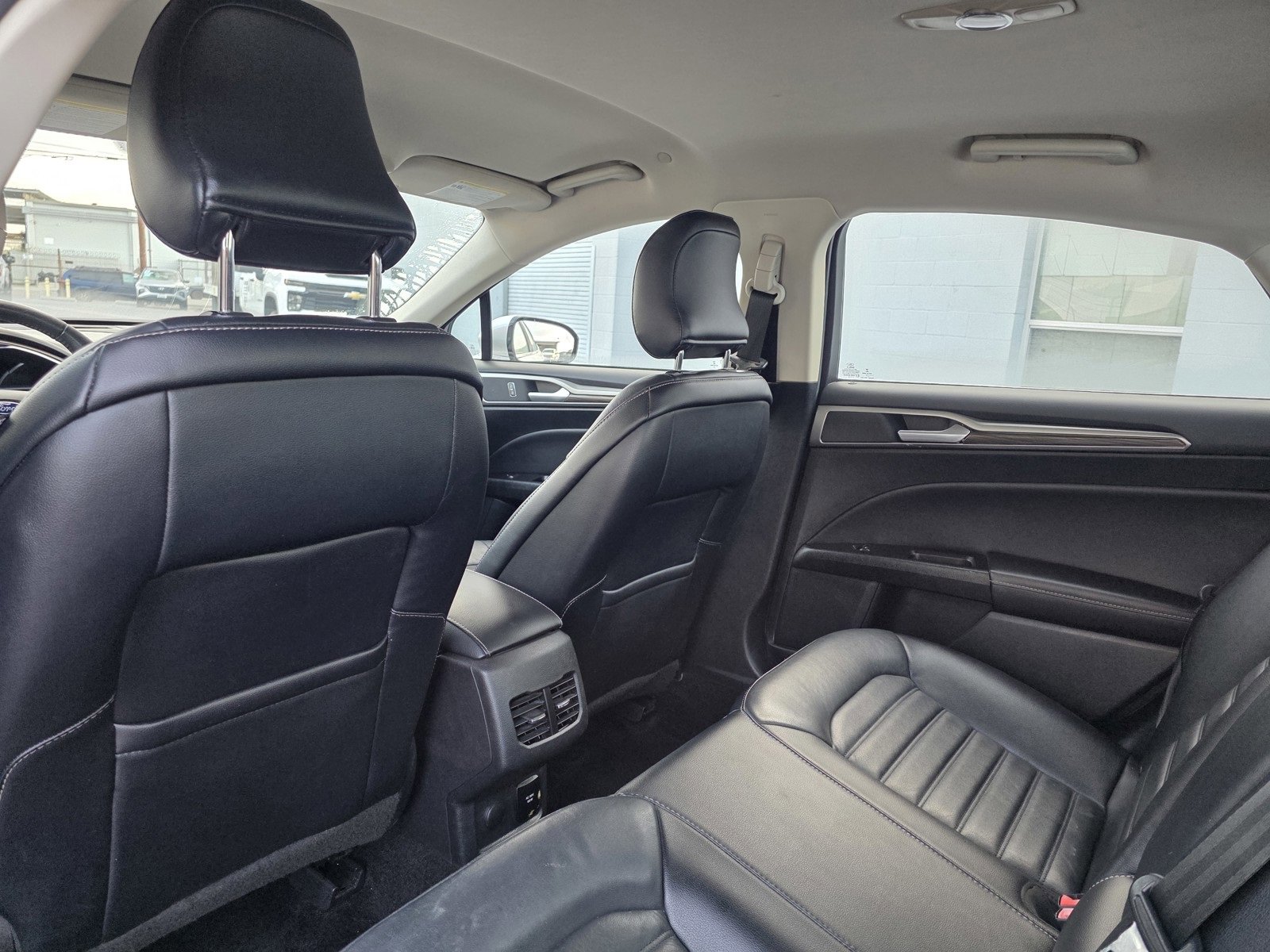 2017 Ford Fusion Energi SE photo 14