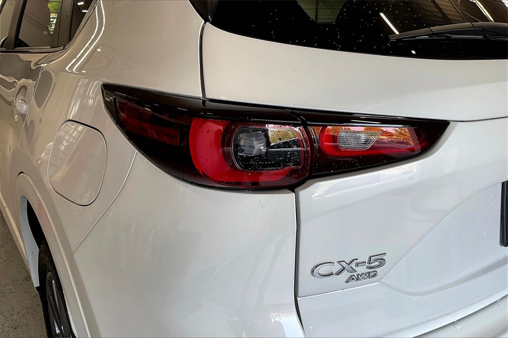 2025 Mazda CX-5 2.5 Select photo 27