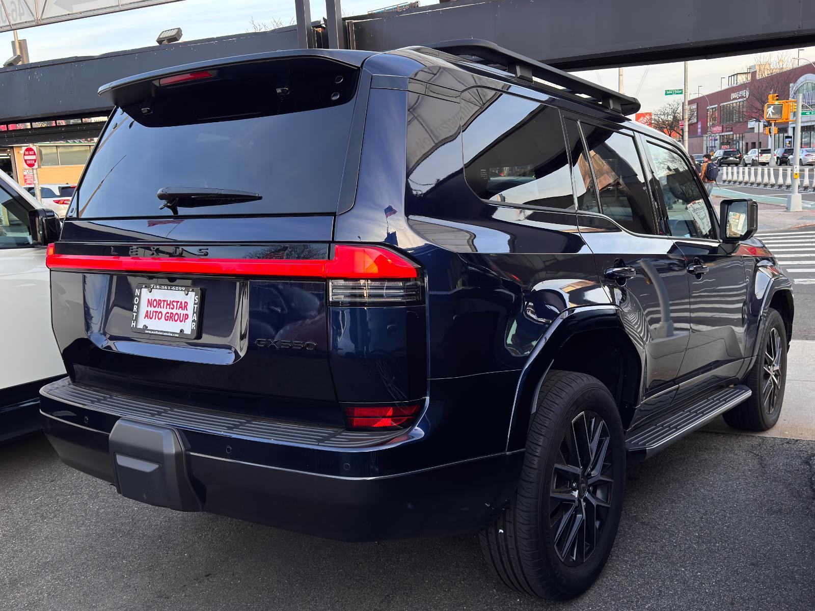 2024 Lexus GX 550 Premium photo 3