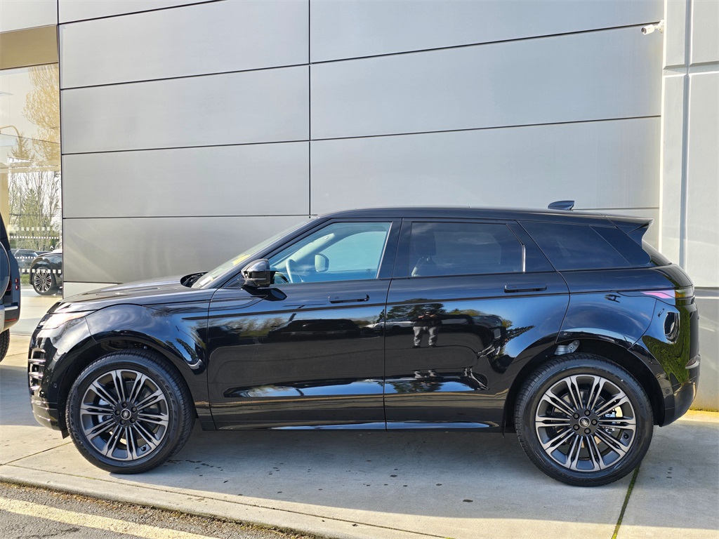 2026 Land Rover Range Rover Evoque Dynamic SE photo 3