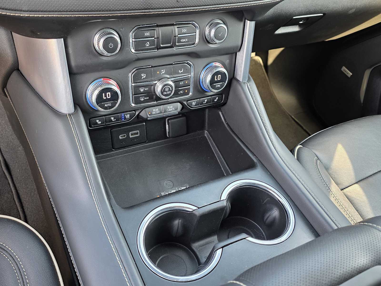 2023 Gmc Yukon SLT photo 21