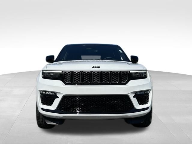 2025 Jeep Grand Cherokee Summit photo 13
