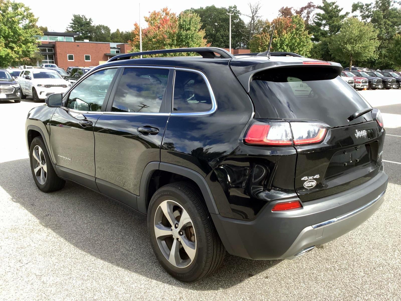 2022 Jeep Cherokee Limited photo 6
