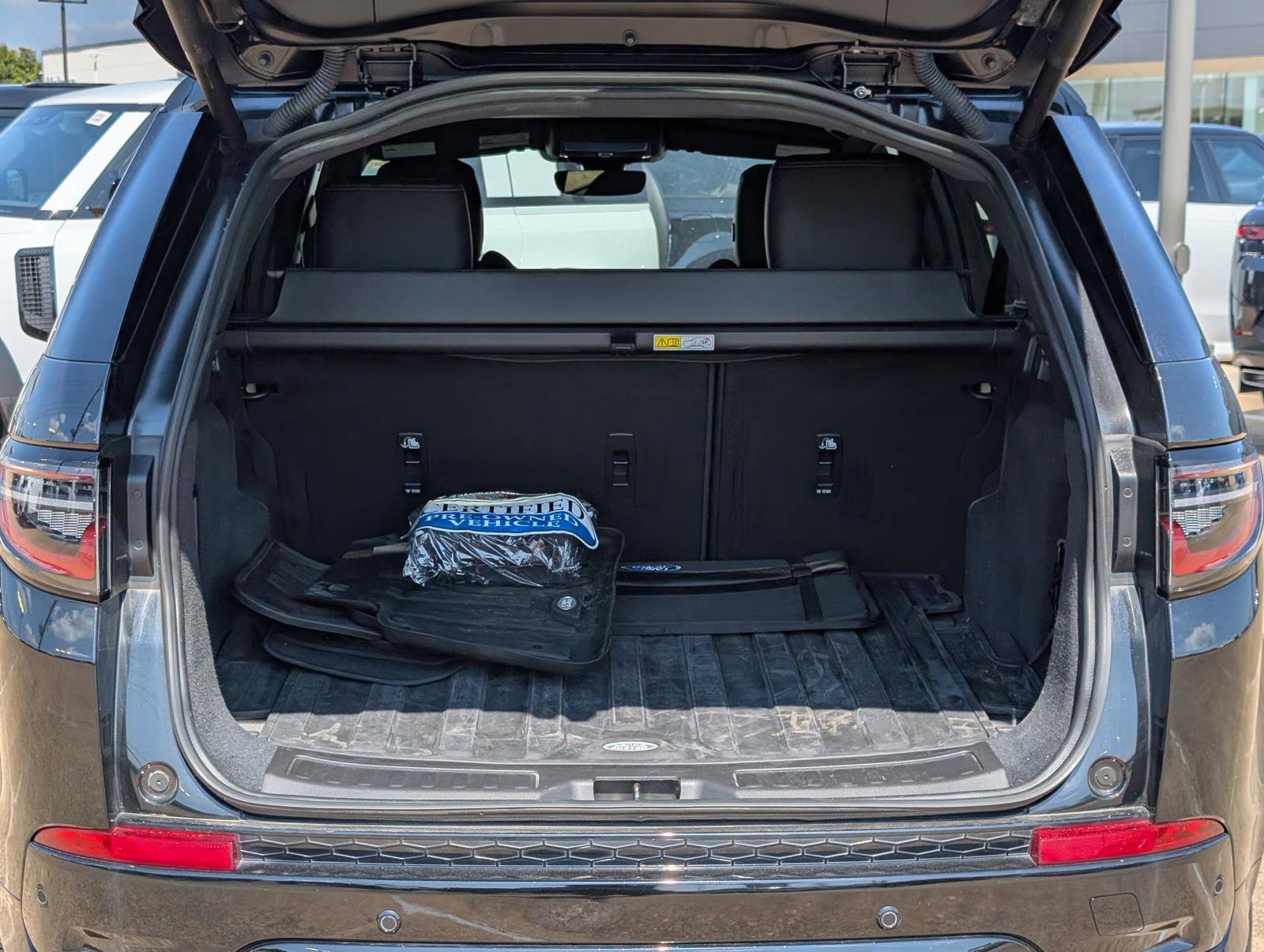 2024 Land Rover Discovery Sport Dynamic SE photo 7