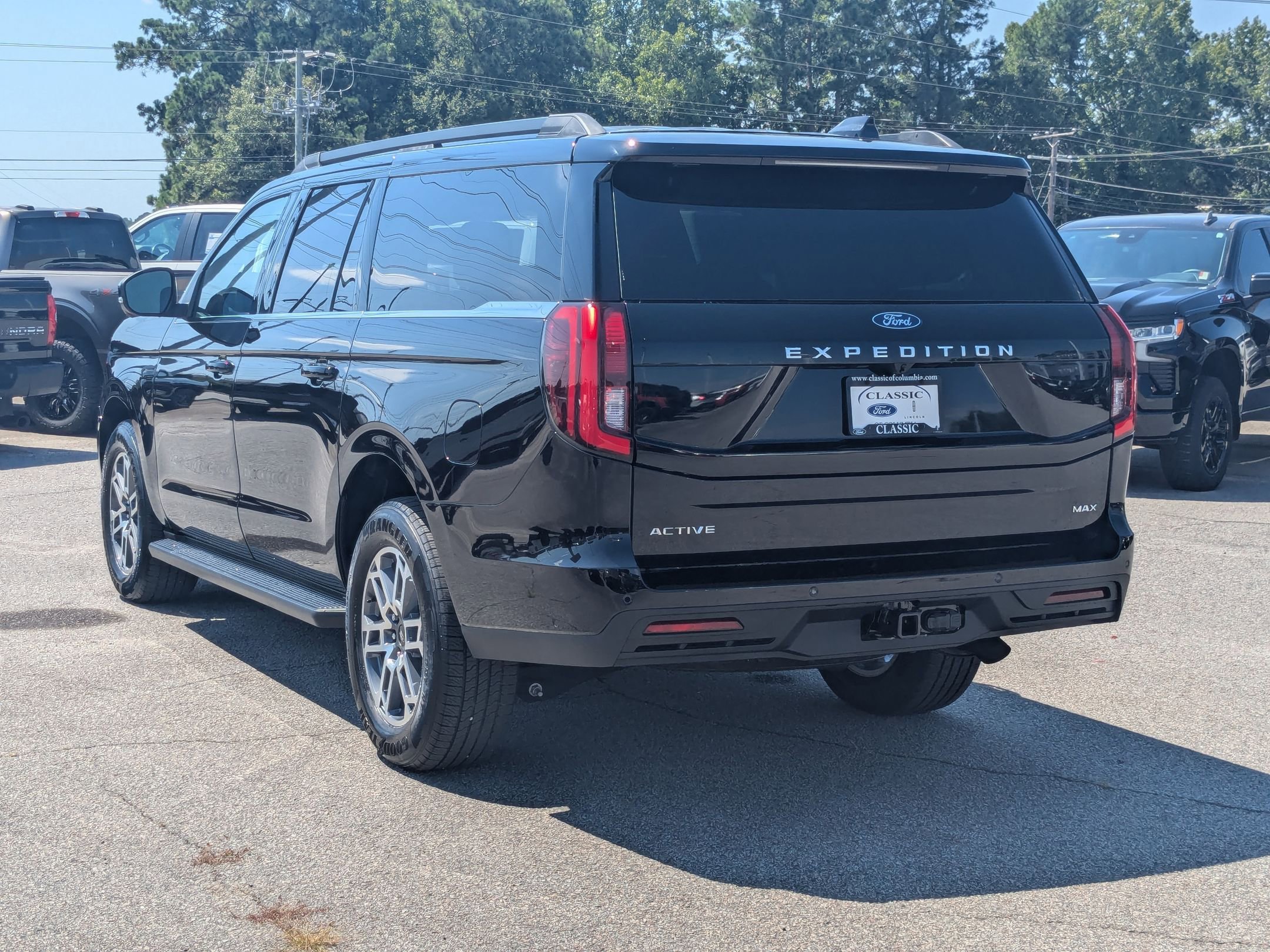 2025 Ford Expedition MAX photo 7