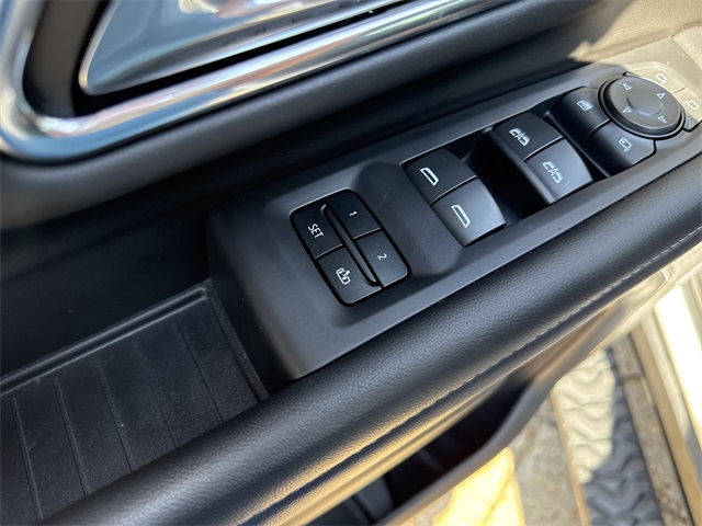 2023 Chevrolet Tahoe Z71 photo 12